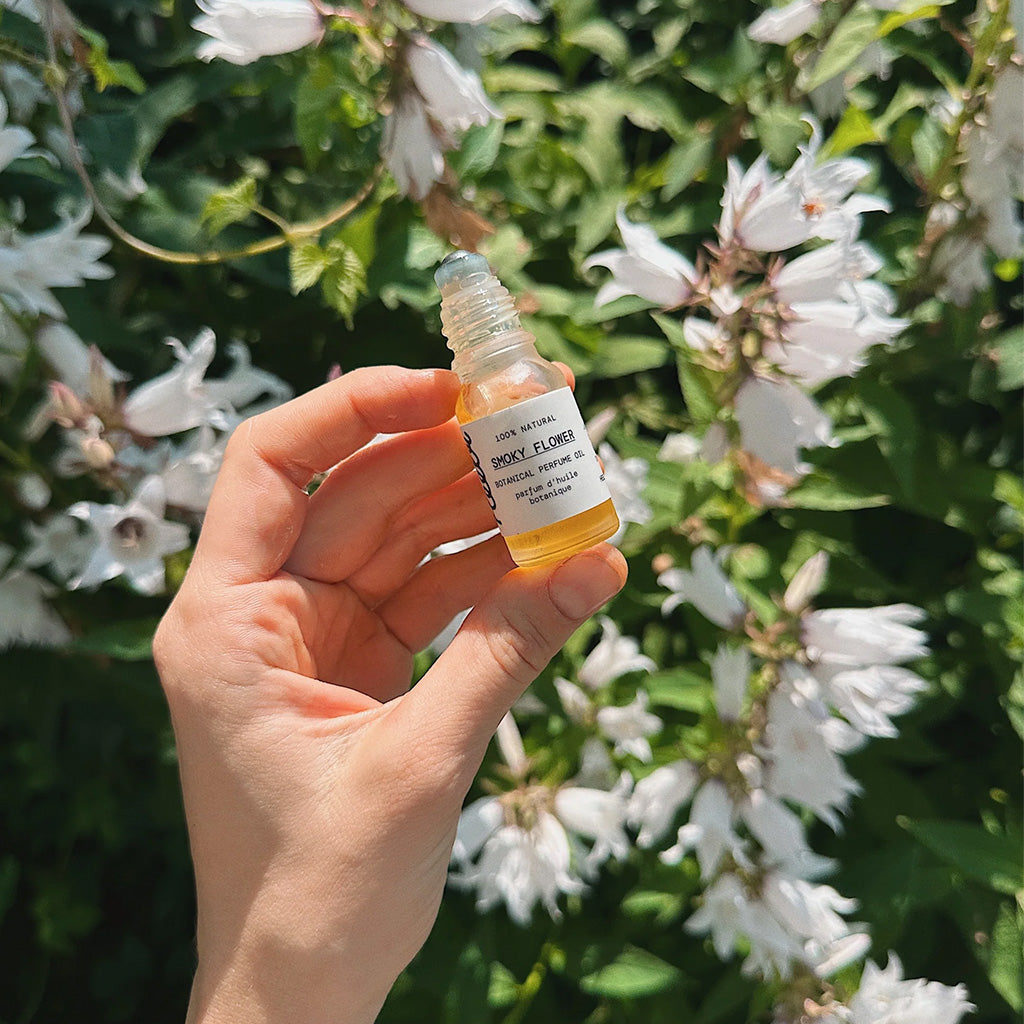 Heelr Smoky Flower Botanical Perfume Oil