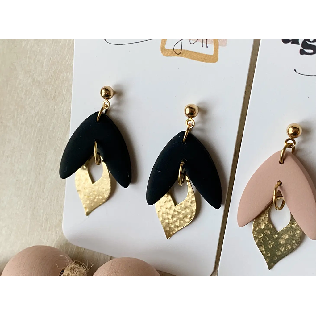 Agaveh Girl The Dotty Earrings Black